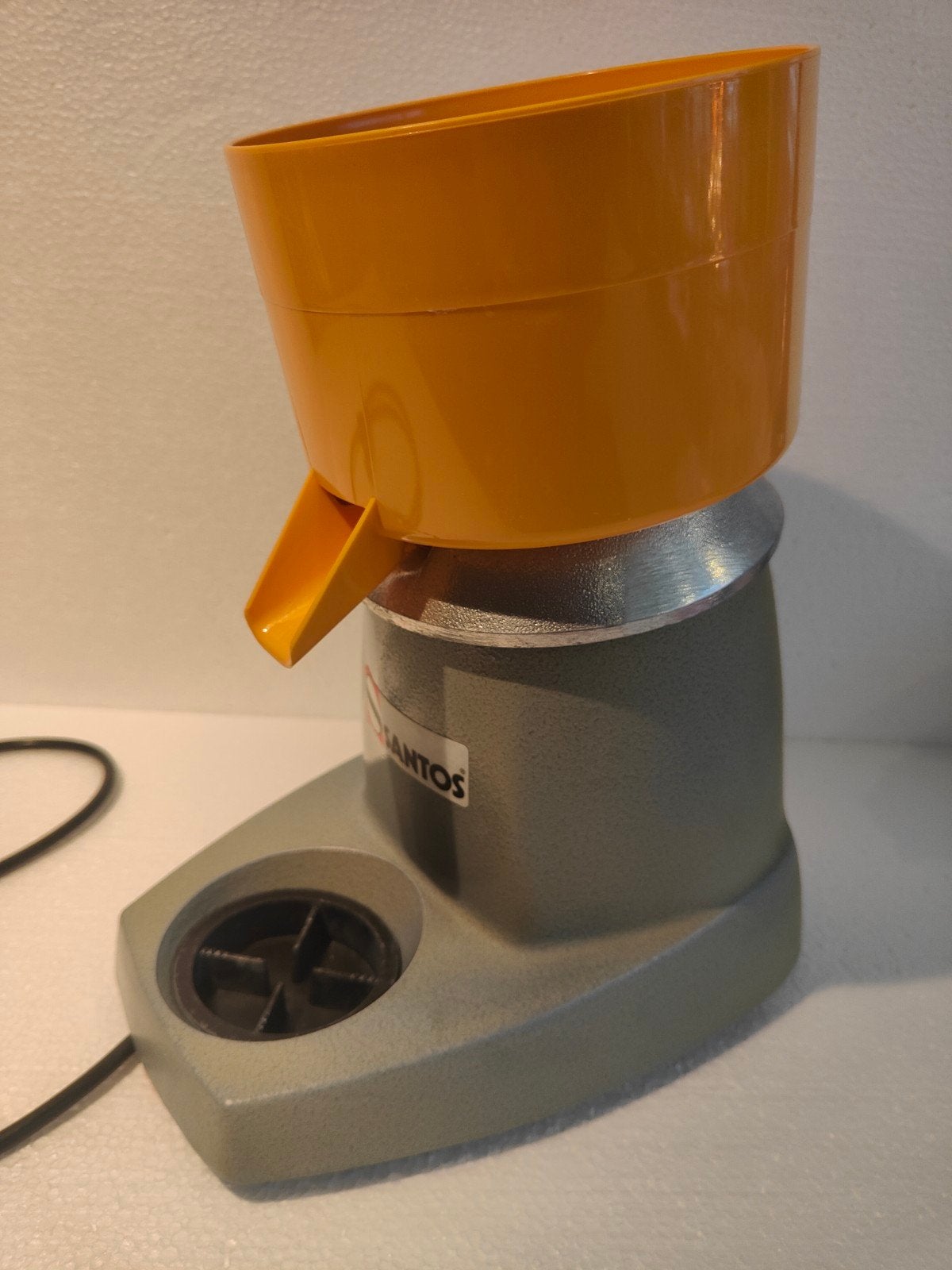 Santos Novo citruspers goed werkend, Ophalen of Verzenden, Zo goed als nieuw, Elektrisch, Citruspers