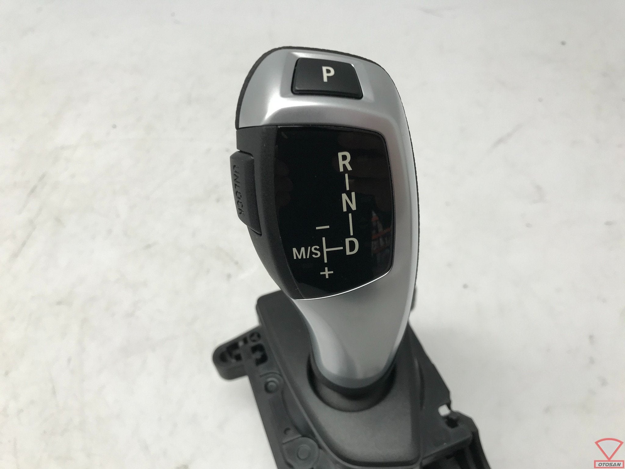 BMW 1 Serie F20 Automaat Pook Selectie Hendel 929689601, Auto-onderdelen, Interieur en Bekleding, Petuelring 130
80788  Munich, DE