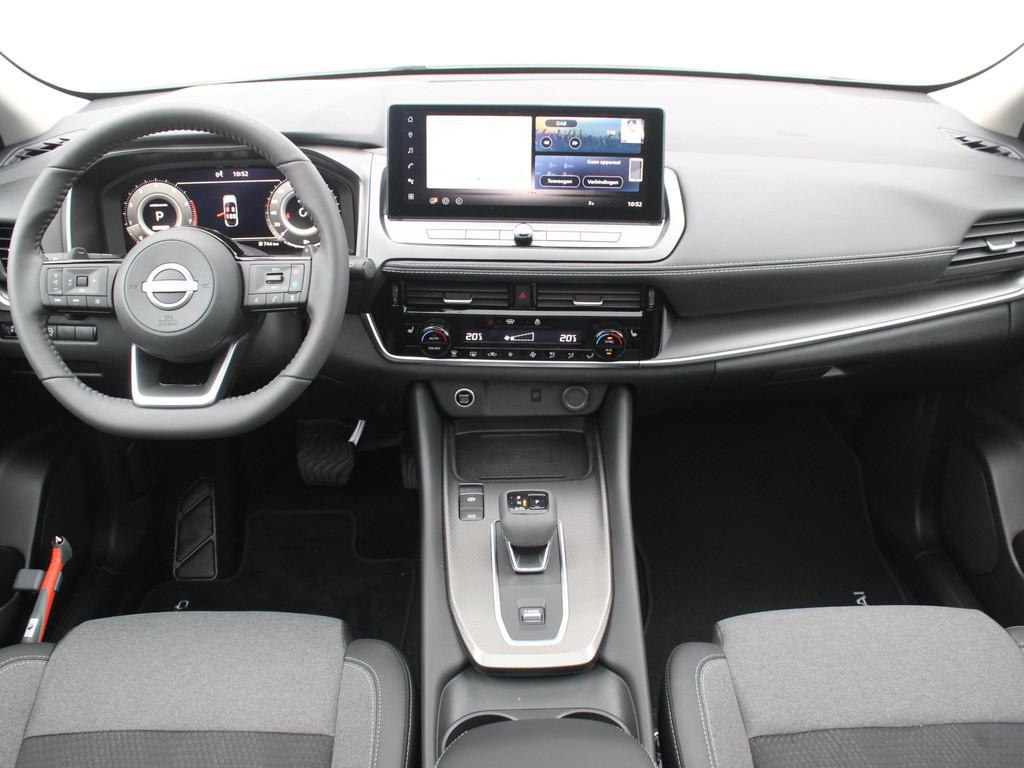 Nissan Qashqai 1.3 MHEV Xtronic N-Connecta / Panoramadak / S, Stof, 1800 kg, 4 cilinders, Adaptive Cruise Control