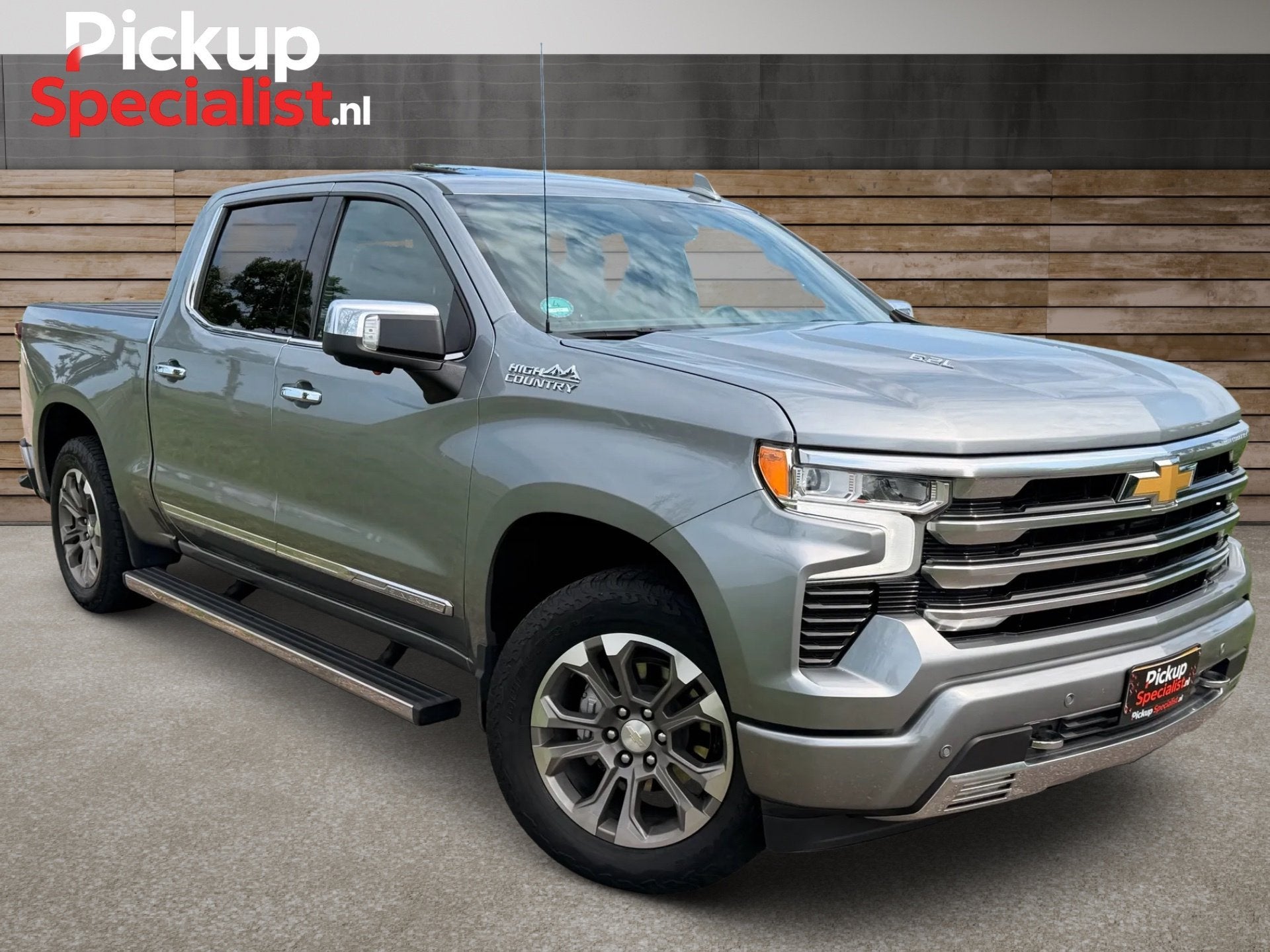 Chevrolet SILVERADO HIGH COUNTRY 6.2 V8 ,1STE EIG , NIEUWSTA, Auto's, Automaat, Dealer onderhouden, SUV of Terreinwagen, Te koop