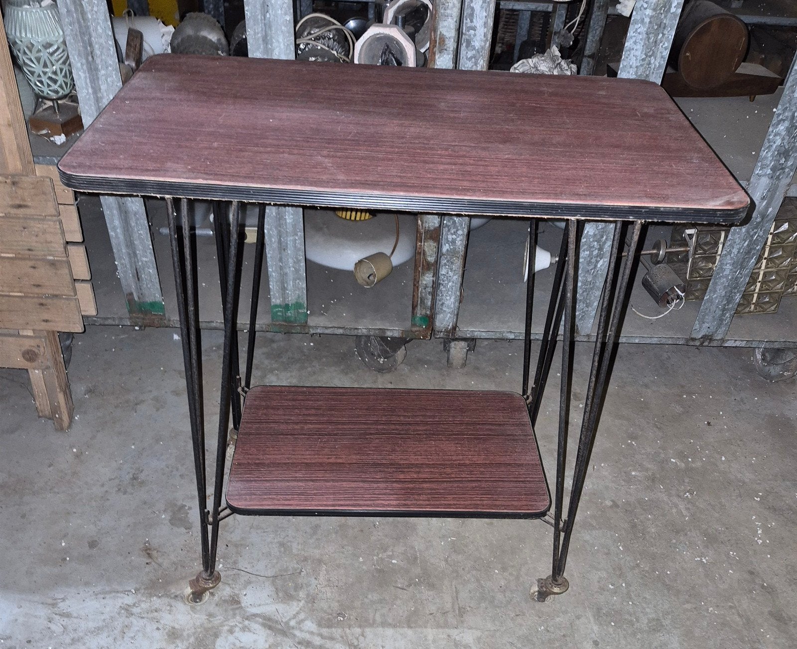 Tafel tafeltje vintage televisie tafeltje, Antiek en Kunst, Curiosa en Brocante, Ophalen