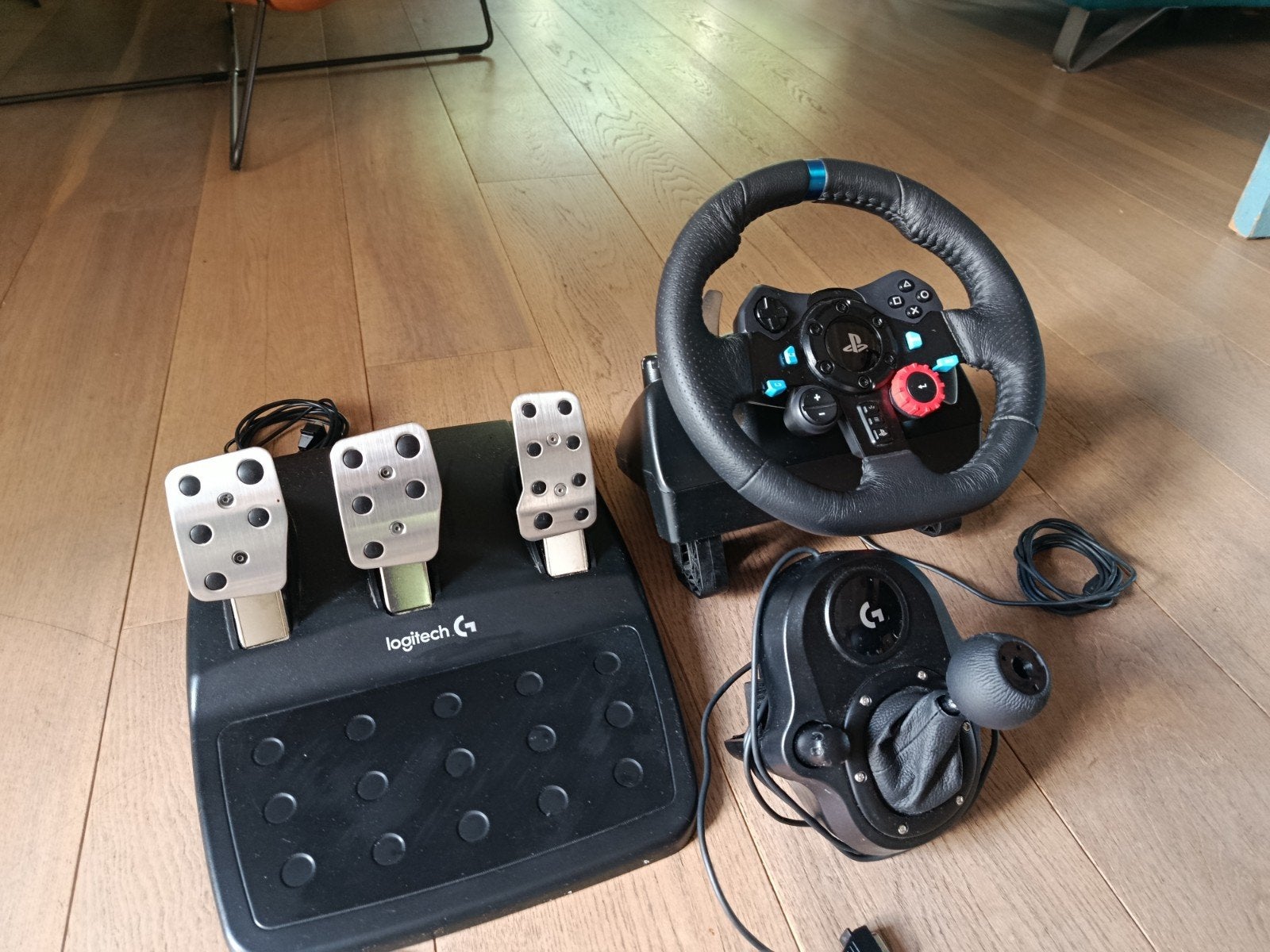 Logitech G29 + shifter Playstation 5/4 editie, Ophalen of Verzenden, Gebruikt, Stuur of Pedalen, PlayStation 4
