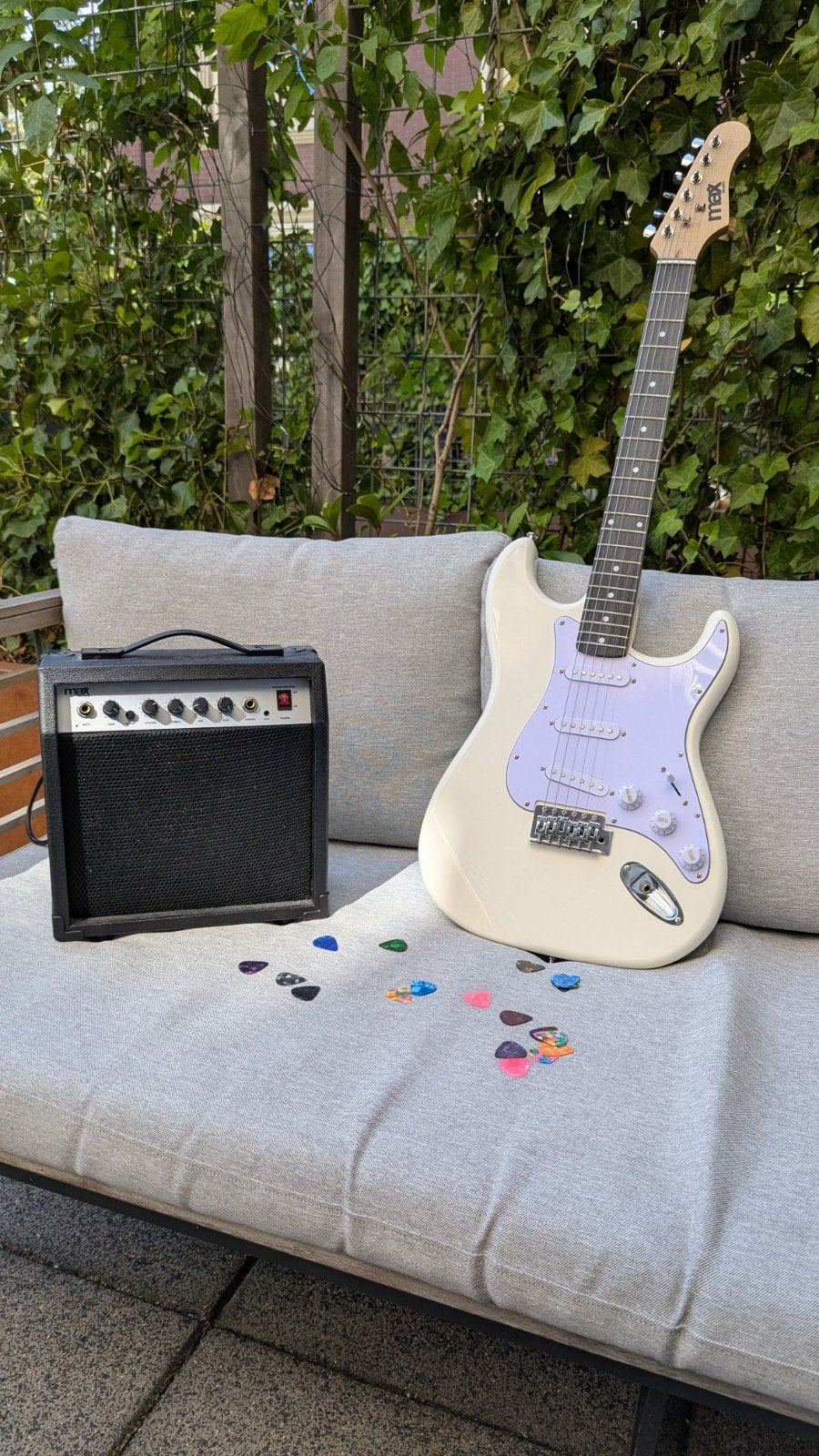 MAX Music elektrische gitaar met versterker, Met versterker, Zo goed als nieuw, Solid body, Ophalen