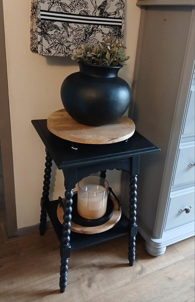 Hoge zwarte bijzettafeltje, Ophalen, Minder dan 55 cm, Zo goed als nieuw, 60 cm of meer