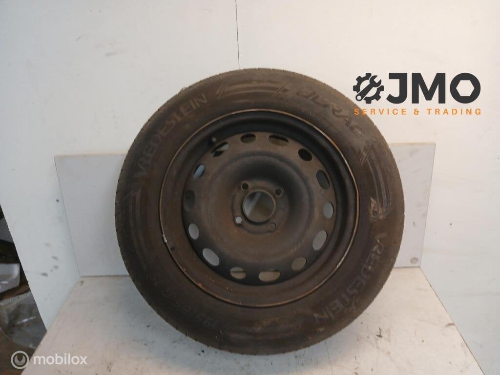 Velg met band   Peugeot Partner  2008-2019, Auto-onderdelen, Banden en Velgen, 15 inch, Banden en Velgen, Ophalen of Verzenden
