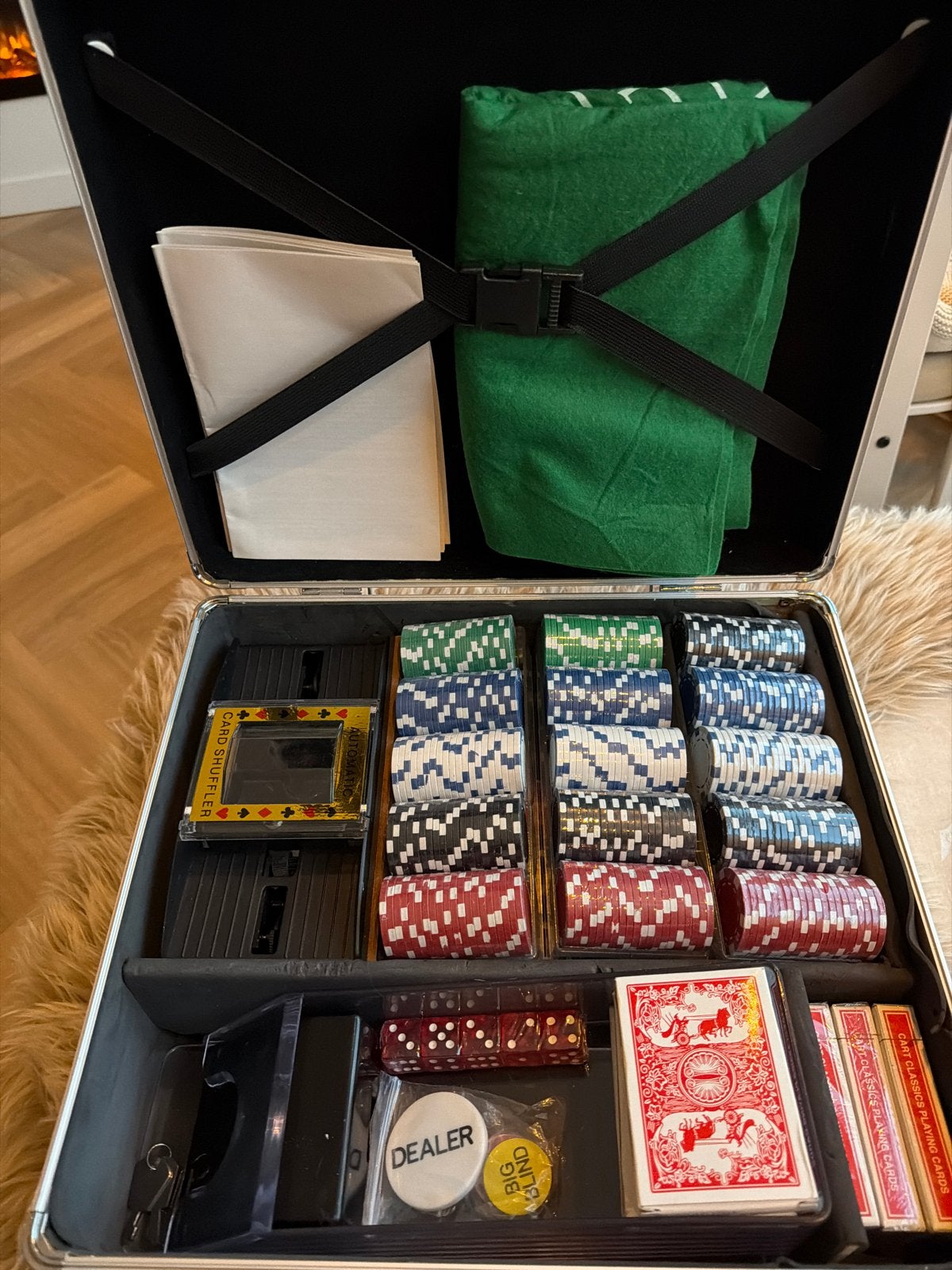 Complete Pokerset in Koffer - Ideaal voor Pokeravonden, Drie of vier spelers, Ophalen of Verzenden, Zo goed als nieuw