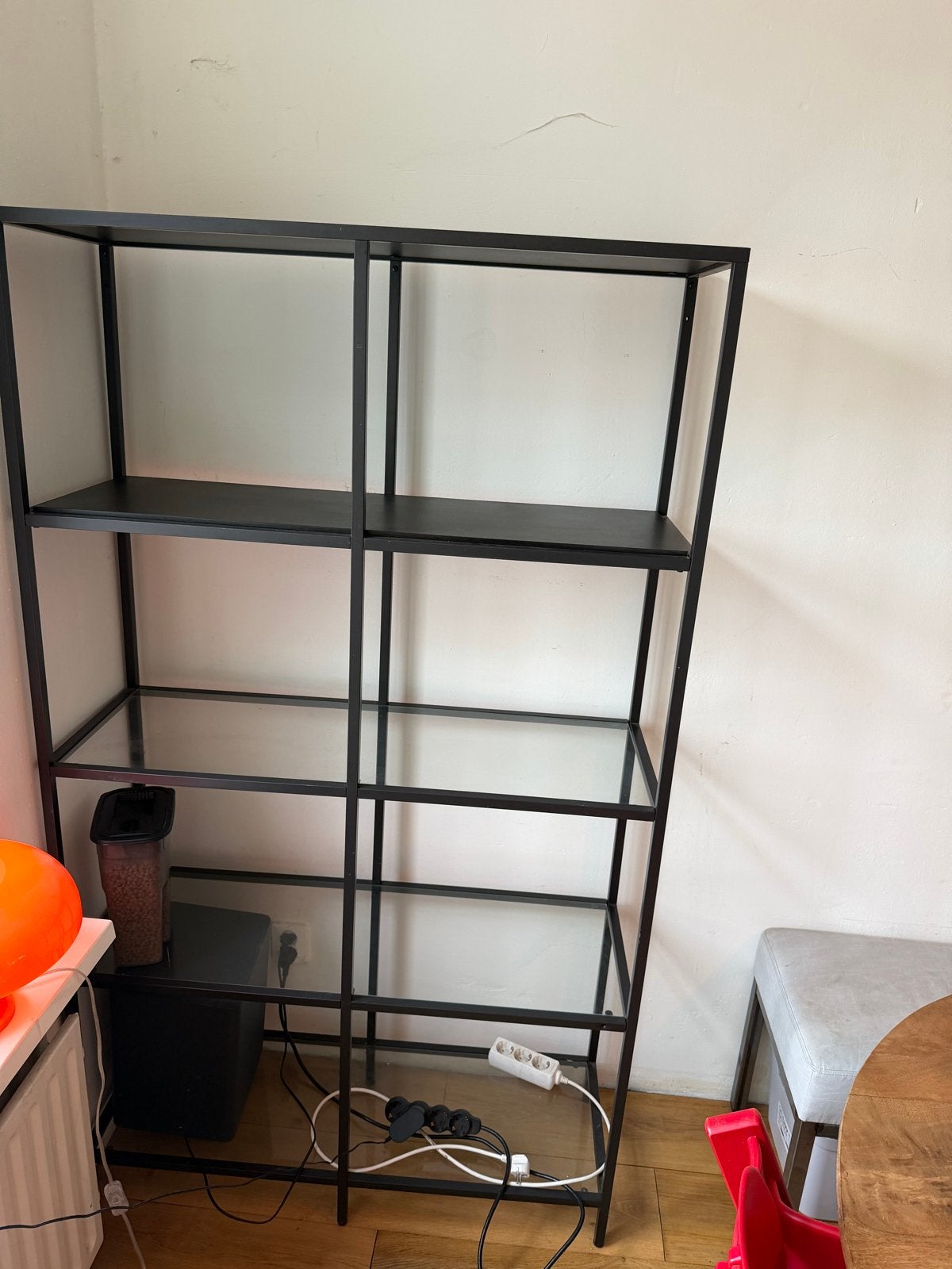 IKEA VITTSJÖ Stellingkast zwartbruin/glas, Ophalen, Gebruikt