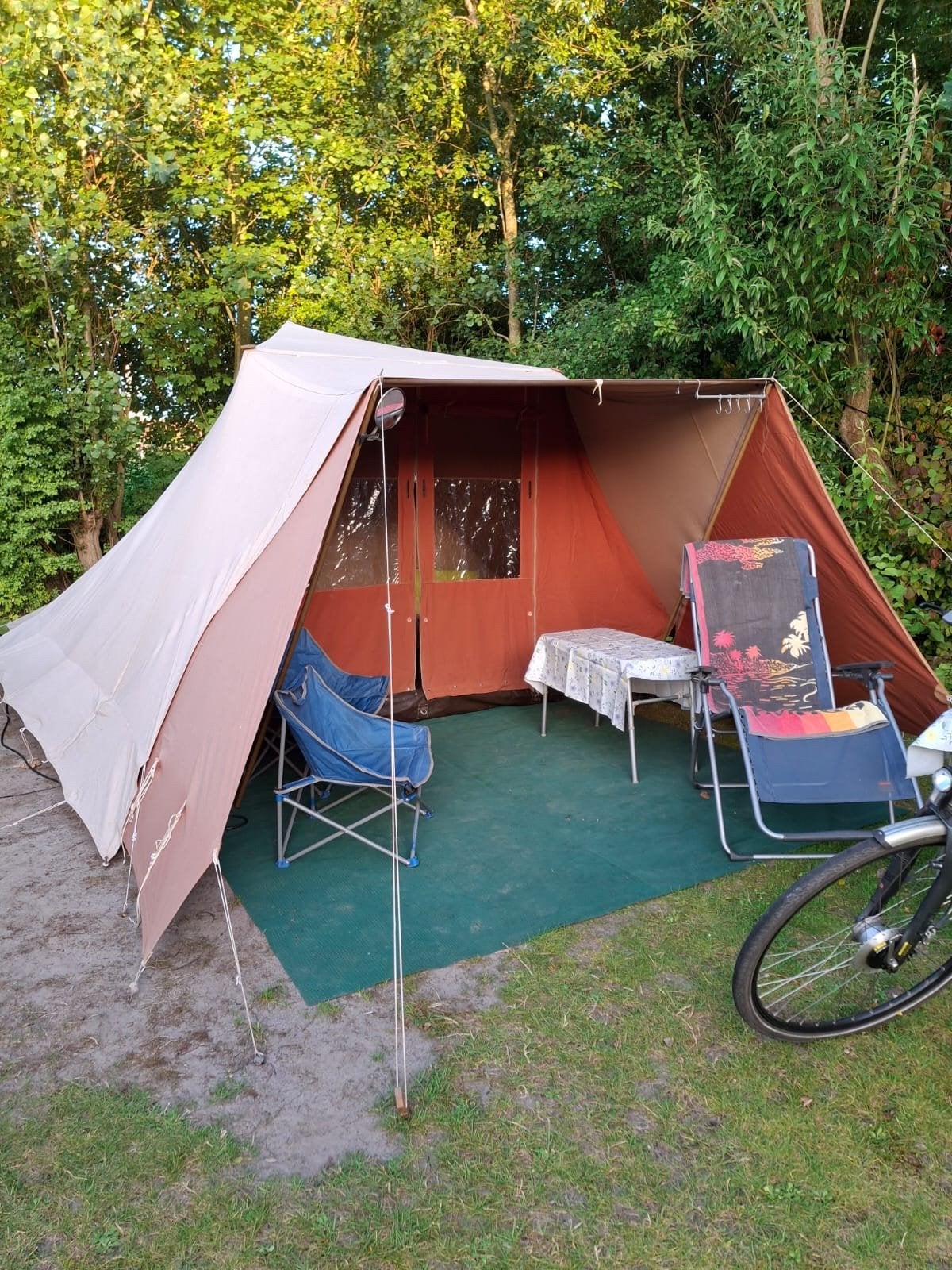 Randstad tent vierpersoons, gebruikt, Ophalen, Gebruikt, Tot en met 4