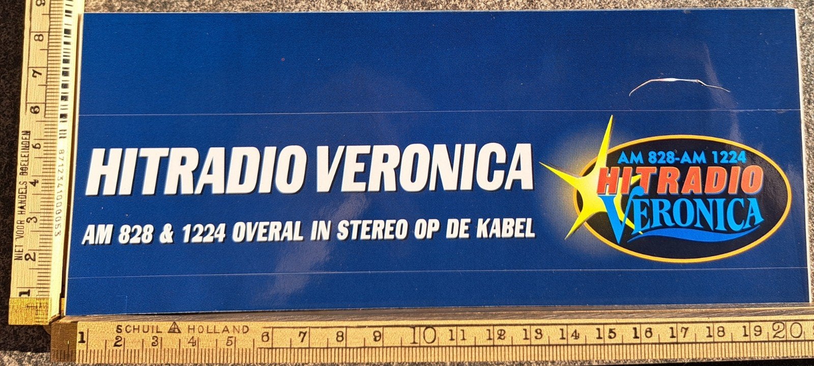 Vintage sticker Hitradio Veronica overal op de kabel, Ophalen of Verzenden, Zo goed als nieuw