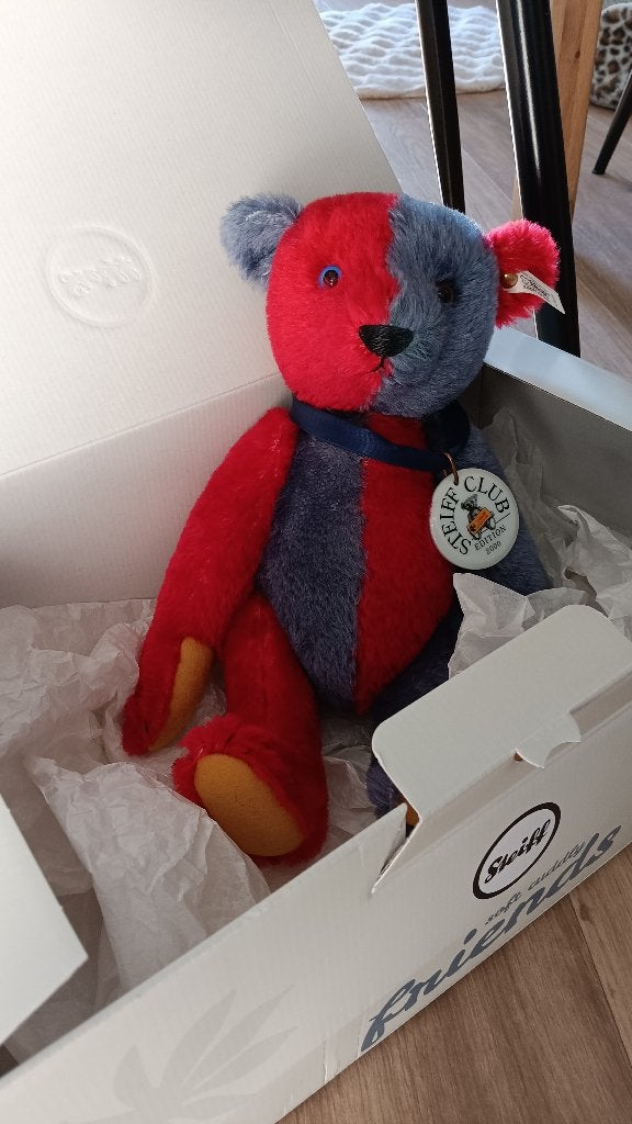 2000 Steiff EAN 420214 club harlequin bear, 35cm NIEUWSTAAT, RichardSteiffstrasse, Steiff, Steiff, Stoffen beer
