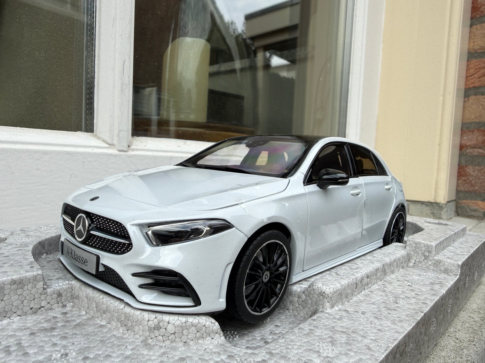 1:18 Mercedes W177 A-Klasse wit 2018 Norev Dealer Edition, Hobby en Vrije tijd, Auto, Norev, 70-72 Av. de Bohlen, Vaulx-en-Velin, 69120, France