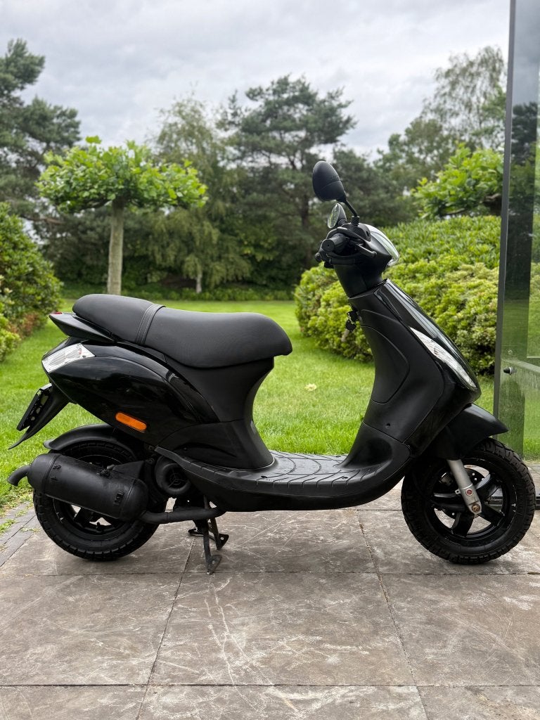 ⭐️Piaggio zip 2 takt brom 2016 Glans Zwart⭐️, Fietsen en Brommers, Scooters | Piaggio, Niet ingevuld, Niet ingevuld, Niet ingevuld