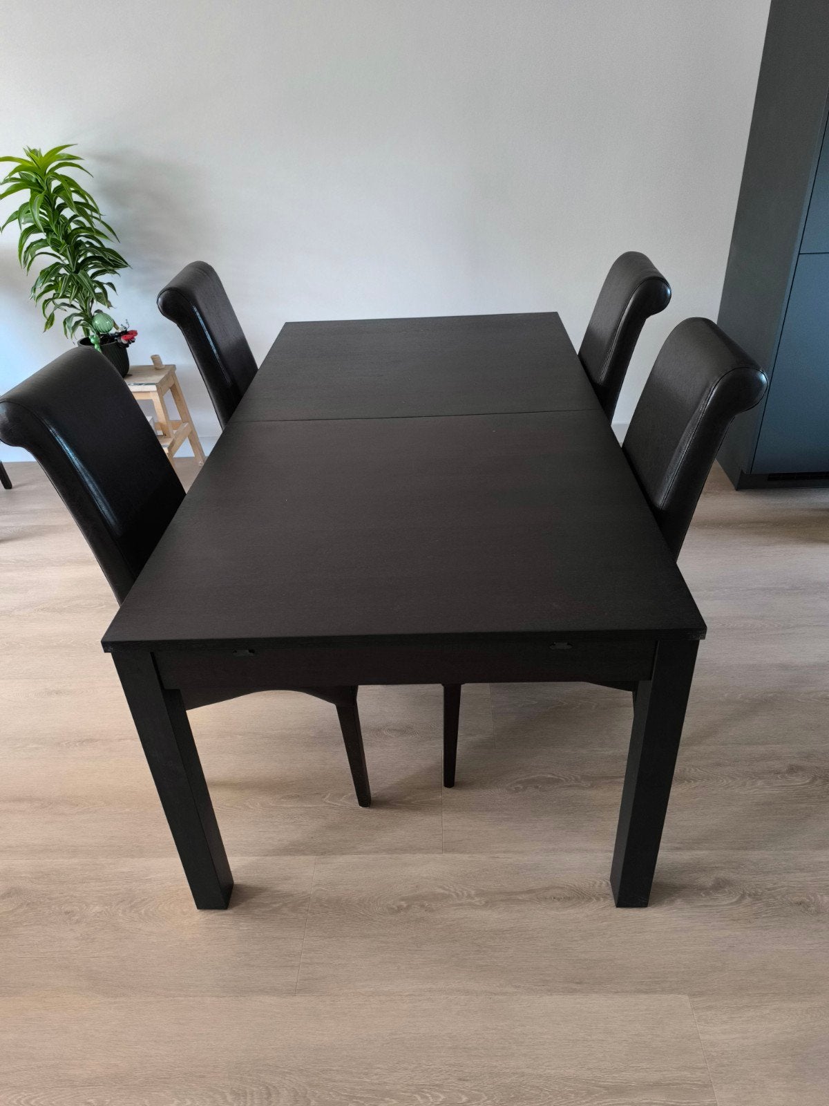 LAATSTE KANS: Uitschuifbare eettafel - Zwart, Ophalen, Gebruikt, 50 tot 100 cm, Vijf personen of meer