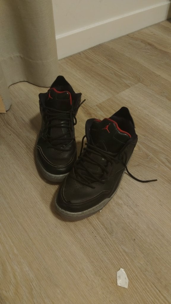 Jordan schoenen, Ophalen, Gedragen, Jordan, Sportschoenen