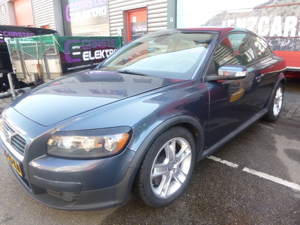 Volvo C30 2.4i Momentum AUTOMAAT,Clima/Cruise/Navi,APK 7-27, Zwart, 4 cilinders, 700 kg, Leder en Stof
