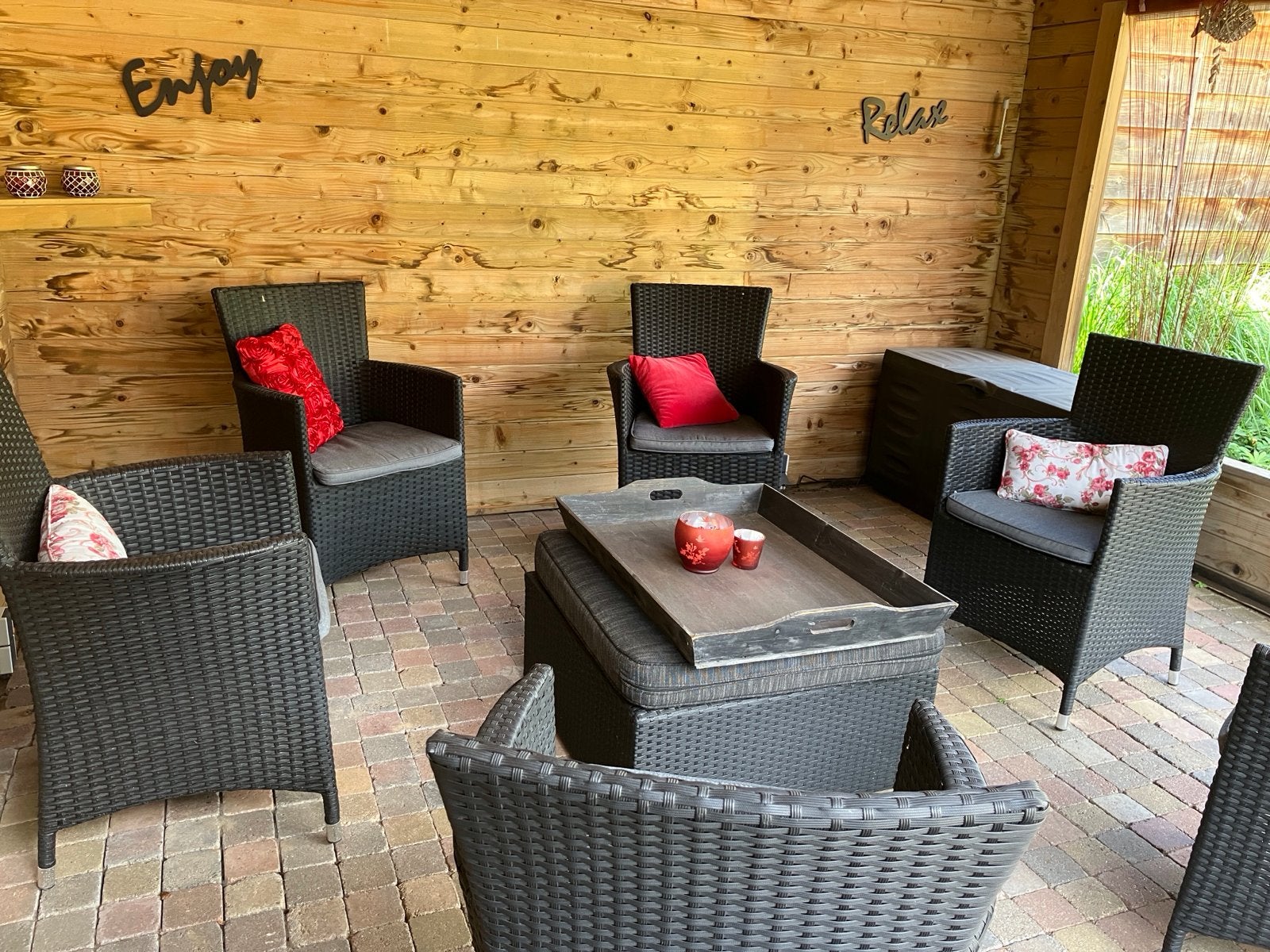 Wicker tuinset met 6 Stoelen, tafel en plankje, Ophalen, Gebruikt, Bijzettafel, 6 zitplaatsen