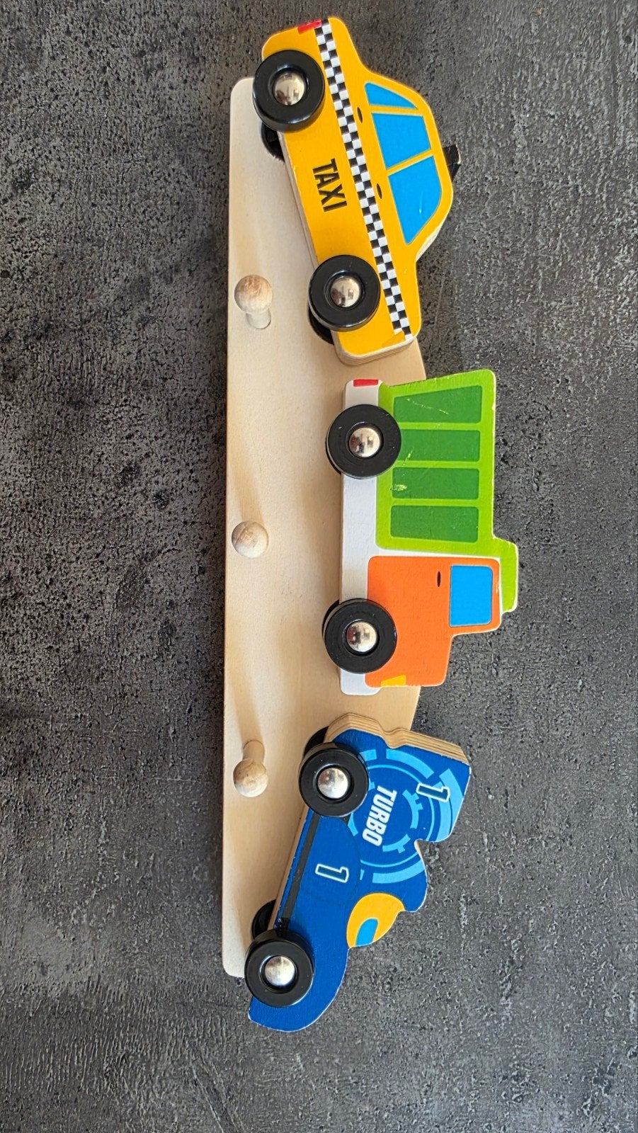 Houten kapstok met auto's voor kinderkamer, Ophalen of Verzenden, Zo goed als nieuw