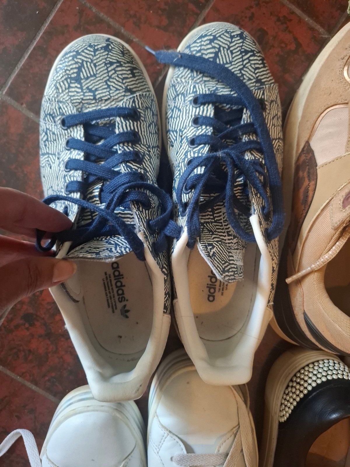 Adidas sneakers met patroon - Maat 38, Ophalen of Verzenden, Sneakers of Gympen, Gedragen, Blauw