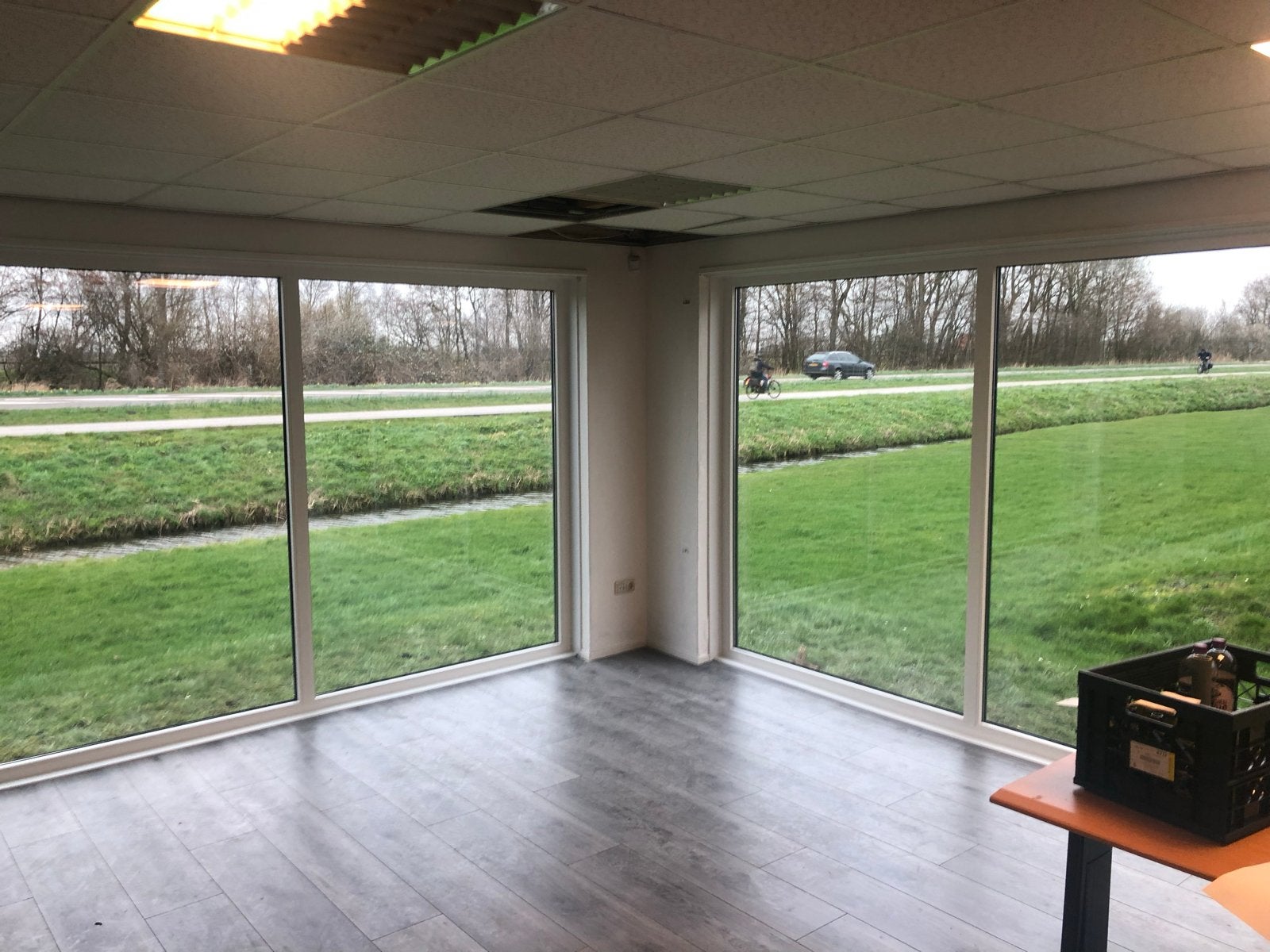 IJlst: Ruime loods met kantoorruimte van circa 300m2, Bedrijfsruimte