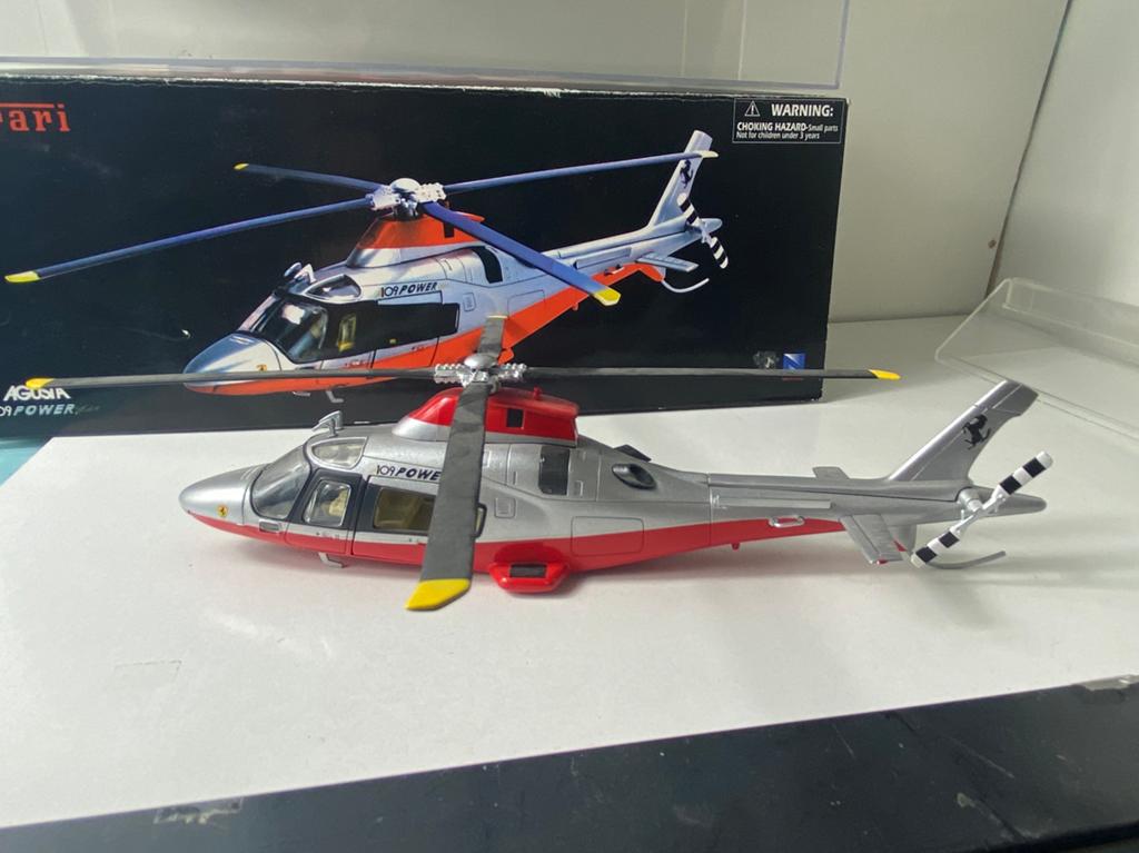 1:43 MV Agusta helicopter PRIVE van Mr FERRARI, Hobby en Vrije tijd, Ophalen of Verzenden, Nieuw, Overige typen, Overige merken
