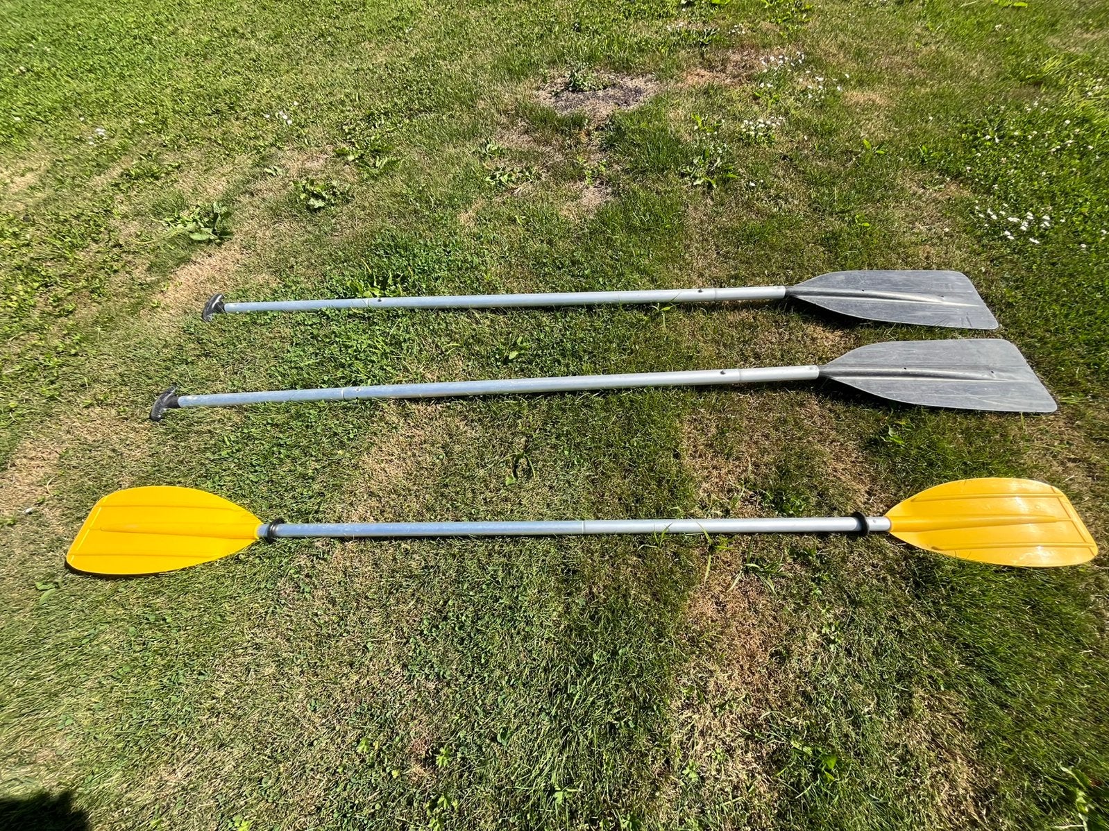 2 x steekpeddel en 1 x dubbele peddel Pelican, Watersport en Boten, Kano's, Ophalen, Gebruikt, Eén persoon, Met peddels
