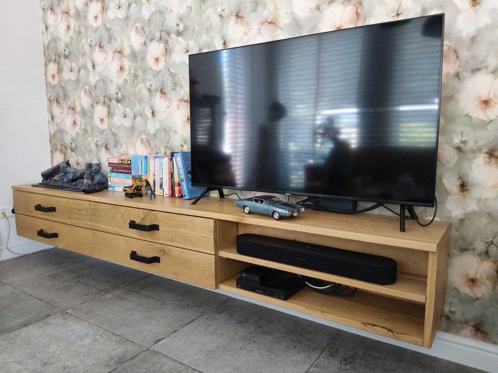 zwevend TV meubel met waterdamp haard, Ophalen, Eikenhout, Zo goed als nieuw, 200 cm of meer