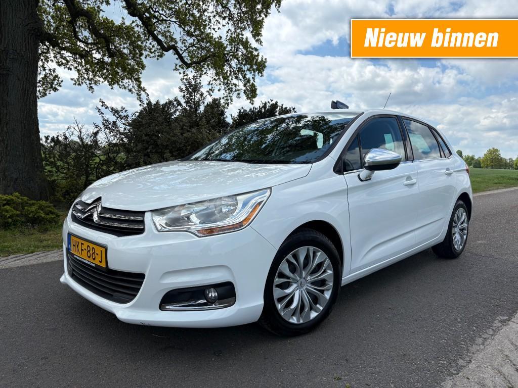 Citroen C4 1.6 VTI ATTRACTION / CRUISE / AIRCO / PDC, Auto's, Euro 5, Gebruikt, 635 kg, Wit