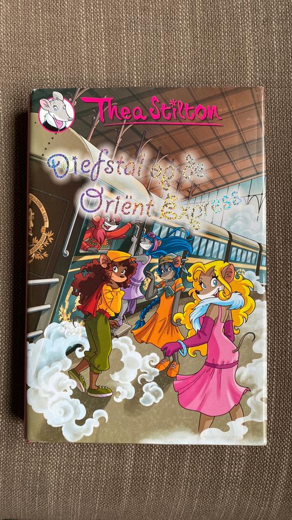 Thea Stilton - Diefstal op de Oriënt Express, Thea Stilton, Fictie algemeen, Ophalen of Verzenden, Zo goed als nieuw