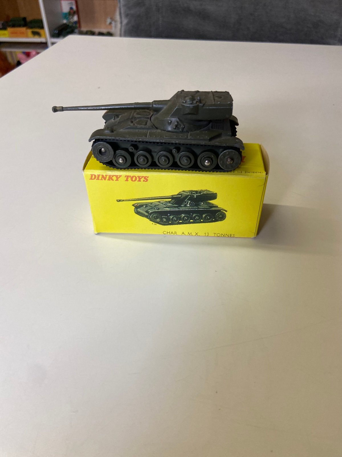 Dinky militair amx tank 80 c, Ophalen of Verzenden, Zo goed als nieuw, Auto, Dinky Toys