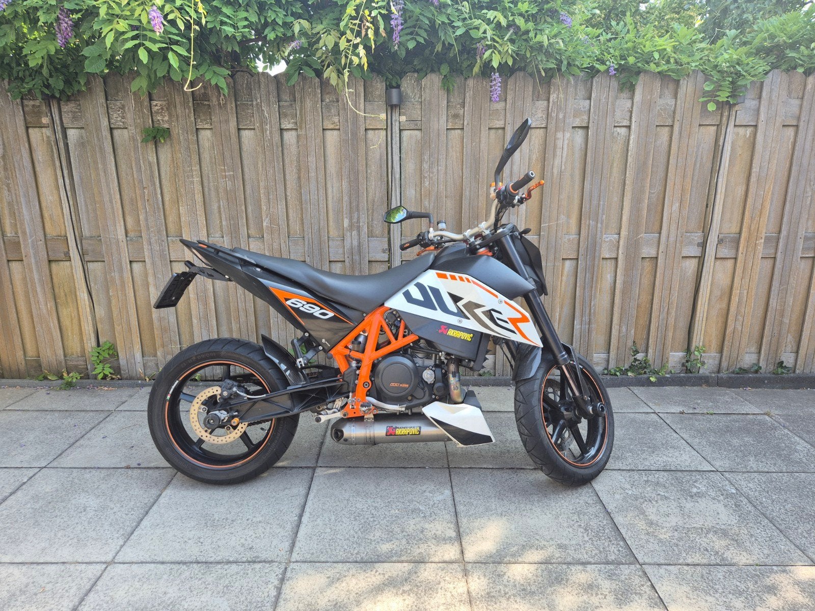 KTM Duke 690 - Ideaal voor woon-werkverkeer in de stad, Motoren, Motoren | KTM, Sportuitlaat, Gebruikt, Particulier, Meer dan 35 kW