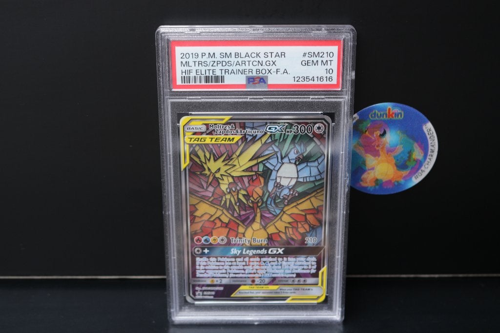 Pokemon PSA 10 P.M. SM Black Star Moltres Articuno, Ophalen of Verzenden, Nieuw