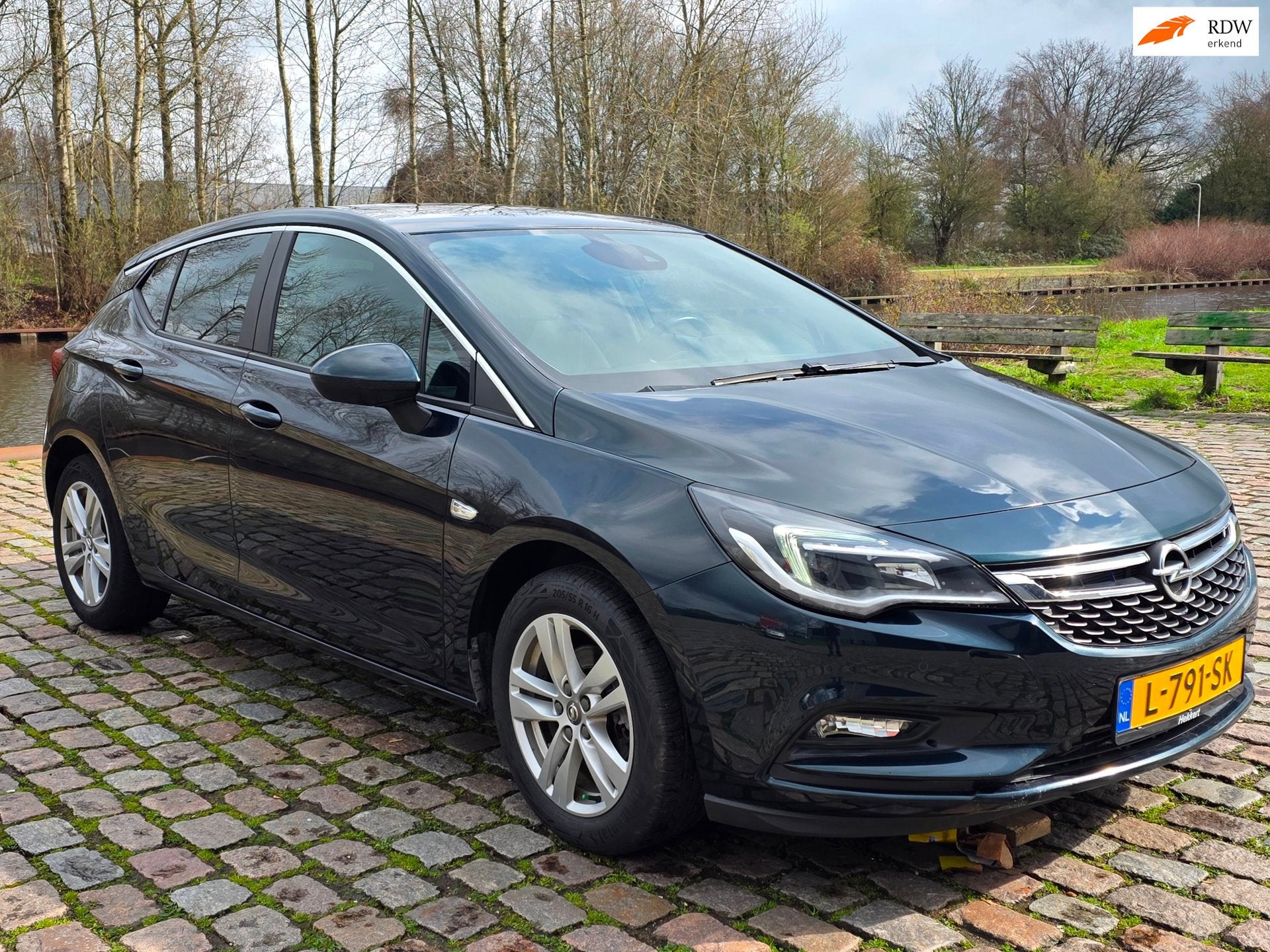 Opel Astra 1.4 Turbo 120 Jaar Edition Automaat start stop st, Dealer onderhouden, Gebruikt, Euro 6, 150 pk
