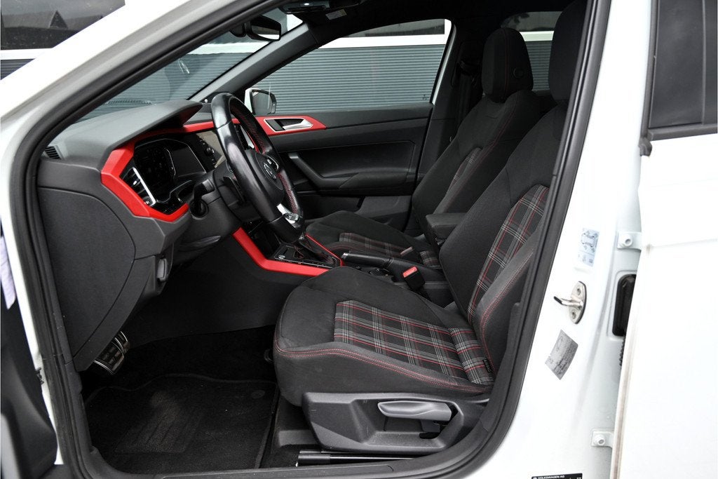 Volkswagen Polo 2.0 TSI GTI 200 PK / PANO / VIRTUAL / BEATS, Gebruikt, Euro 6, 4 cilinders, 1984 cc