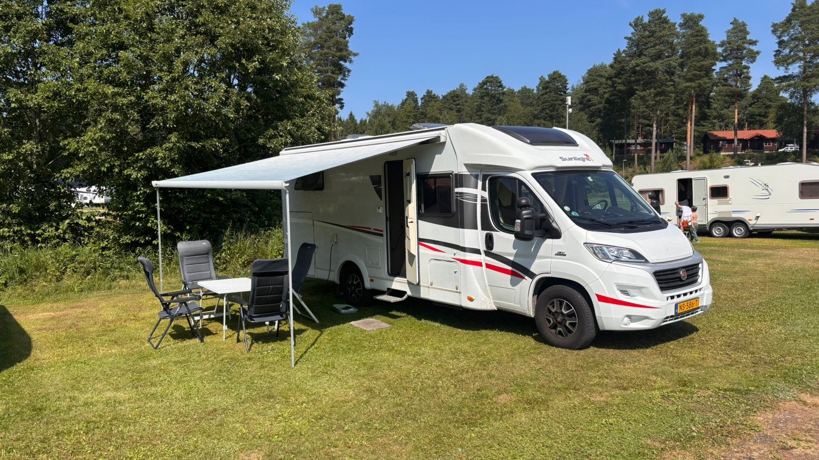 Sunlight T67 | 150 PK | Lengtebedden | Hefbed | 2016, Sunlight, Ringverwarming, Fiat, Fietsendrager