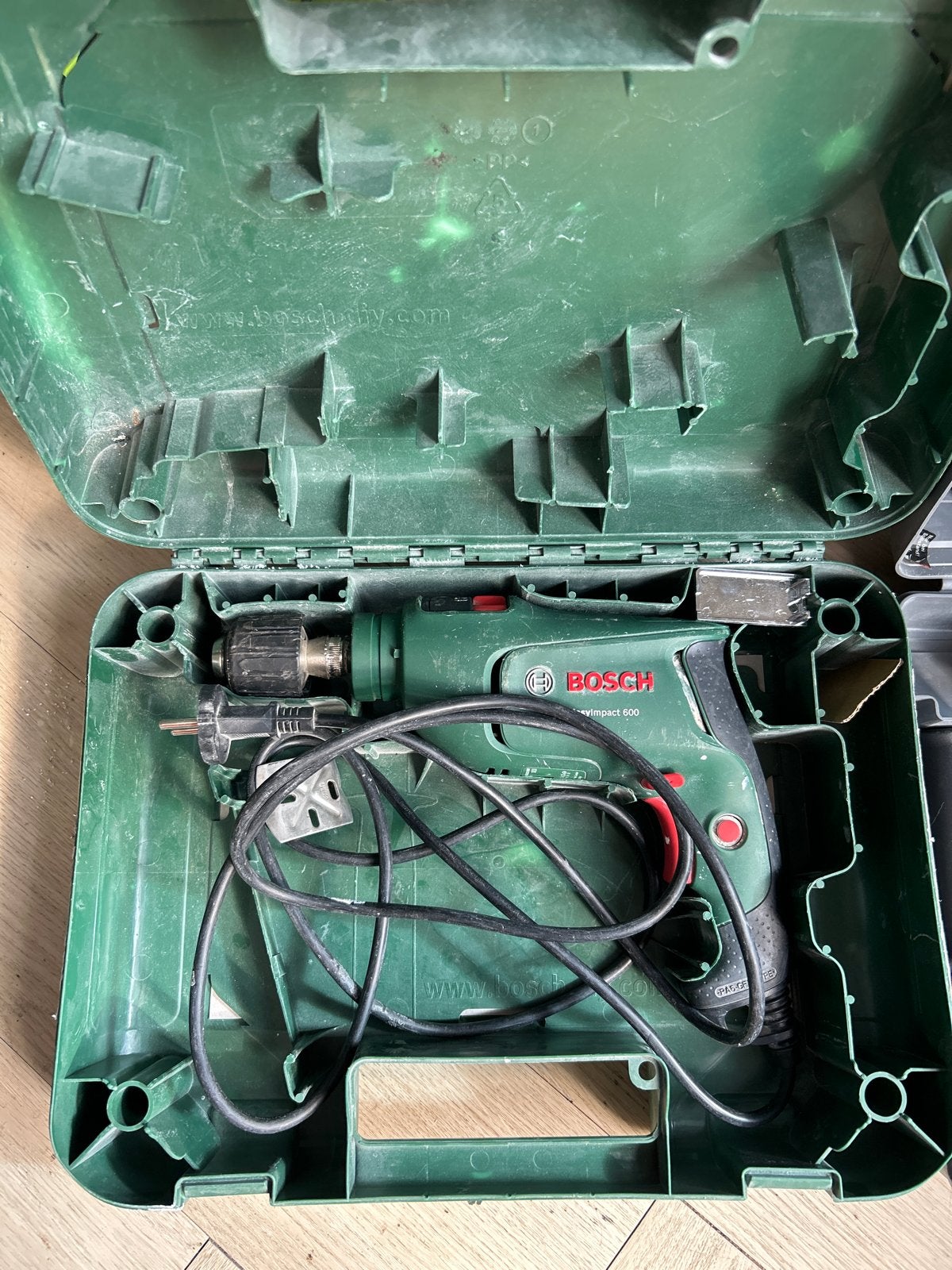 Bosch EasyImpact 600 & PSB 600 RE - Voor onderdelen/handige, Boormachine, Ophalen of Verzenden, Klopboormechanisme, Gebruikt