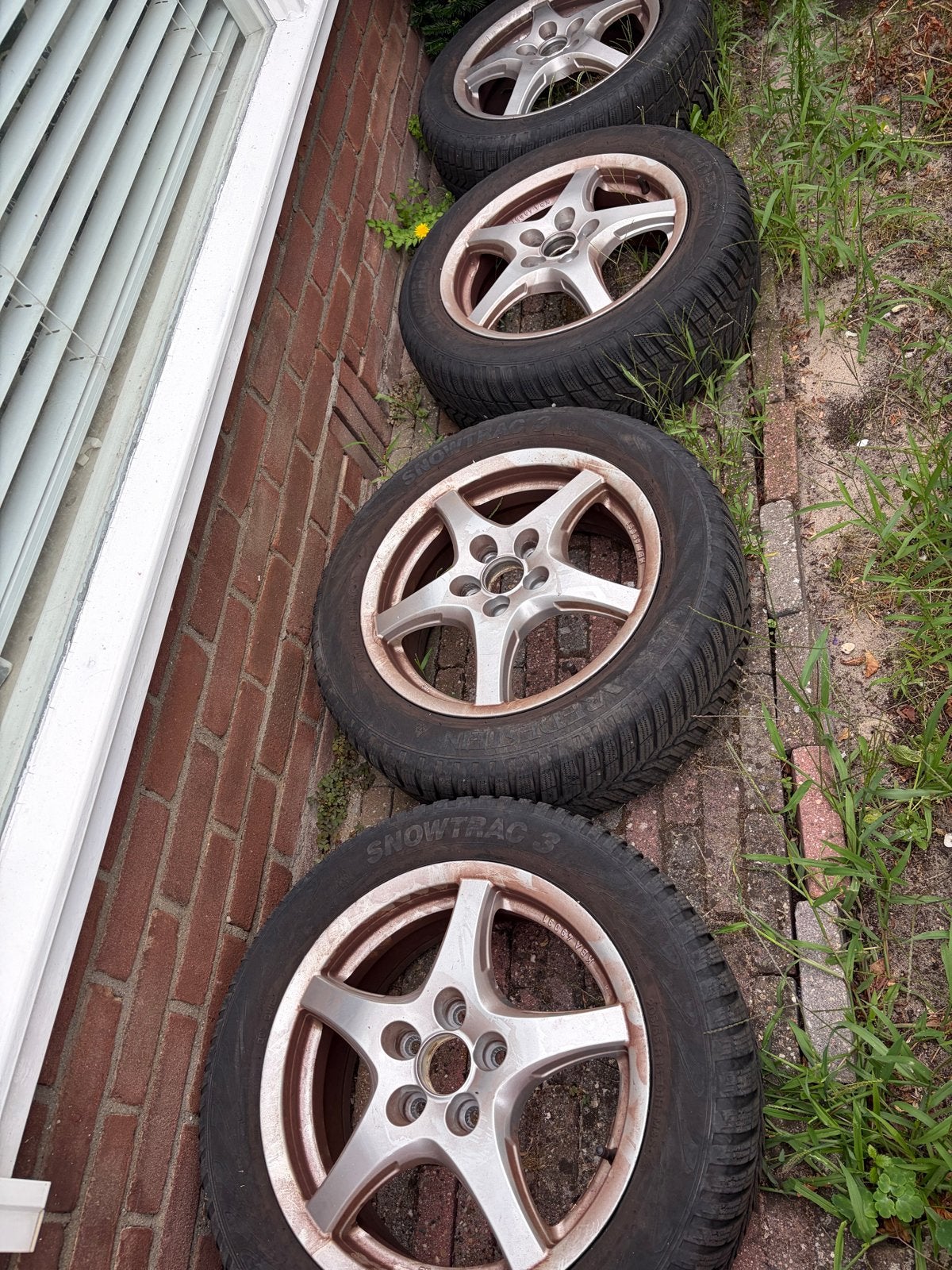 Vredestein Snowtrac 3 winterbanden met velgen, Auto-onderdelen, Ophalen, Gebruikt, 15 inch, Banden en Velgen