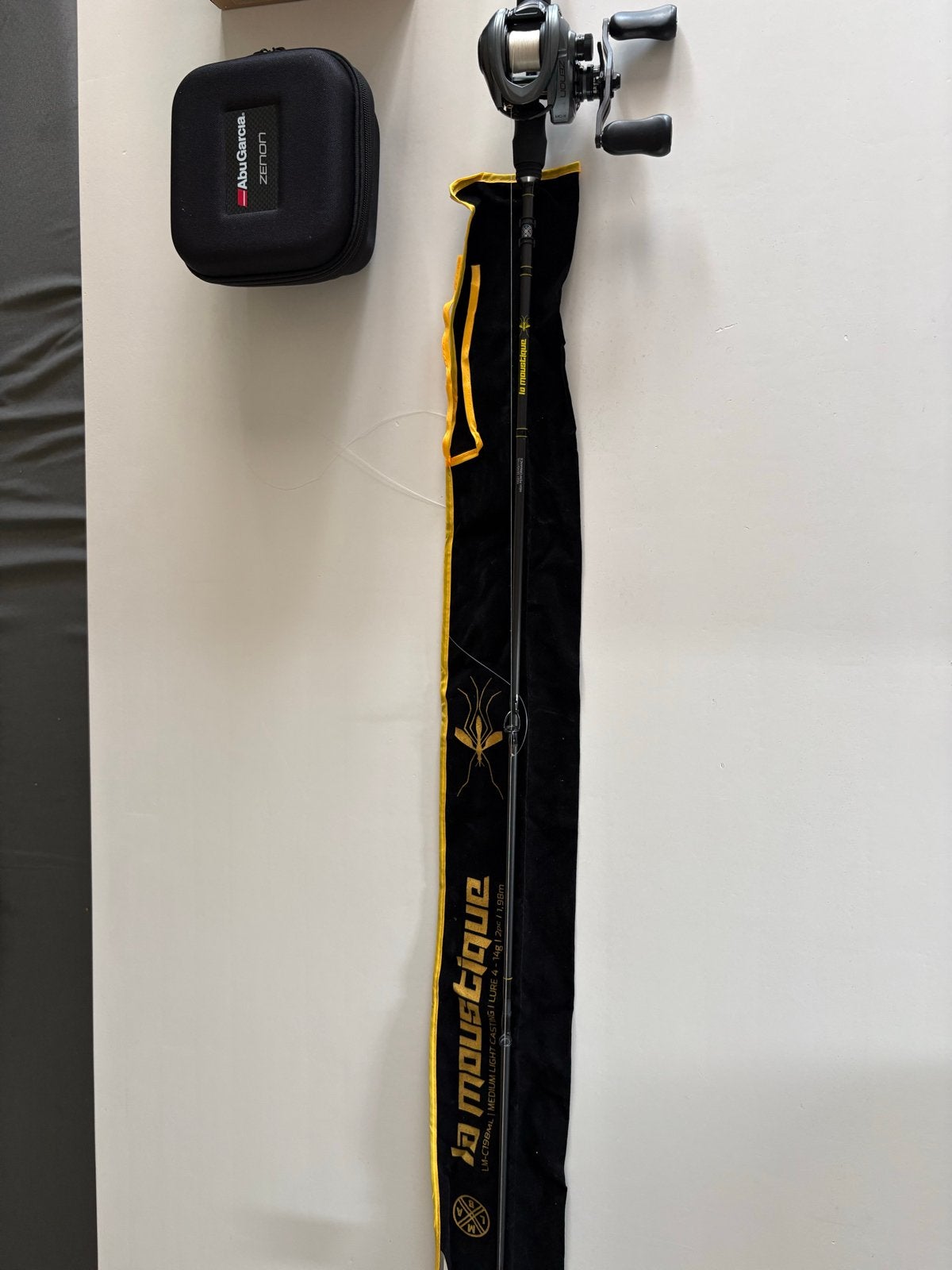 LMAB La Moustique met Abu Garcia Zenon MG-X SHS-L, Ophalen of Verzenden, Zo goed als nieuw, Complete set