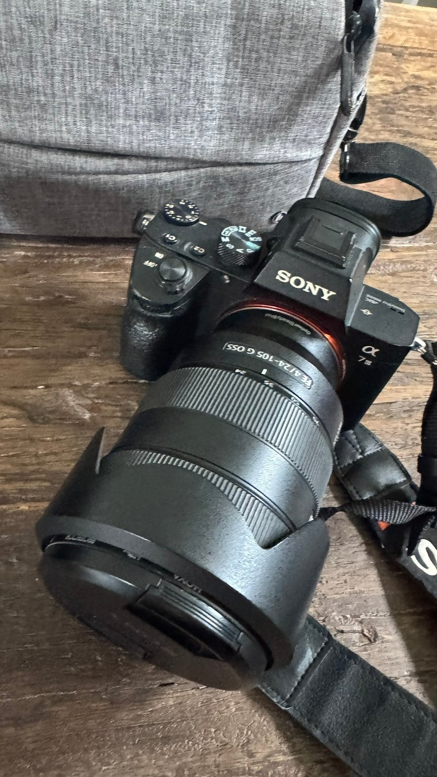 SONY A7 III COMPLETE FULL-FRAME SET + 3 LENZEN + EXTRA’S, Audio, Tv en Foto, Fotocamera's Digitaal, Ophalen, Zo goed als nieuw