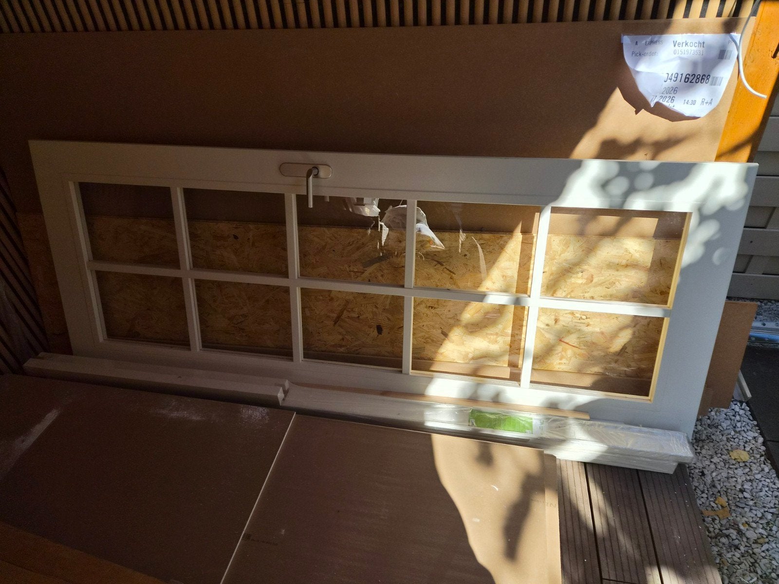 gratis Witte deur met glas en metalen kozijn uit nieuwbouw p, Ophalen, Gebruikt, Binnendeur, Glas