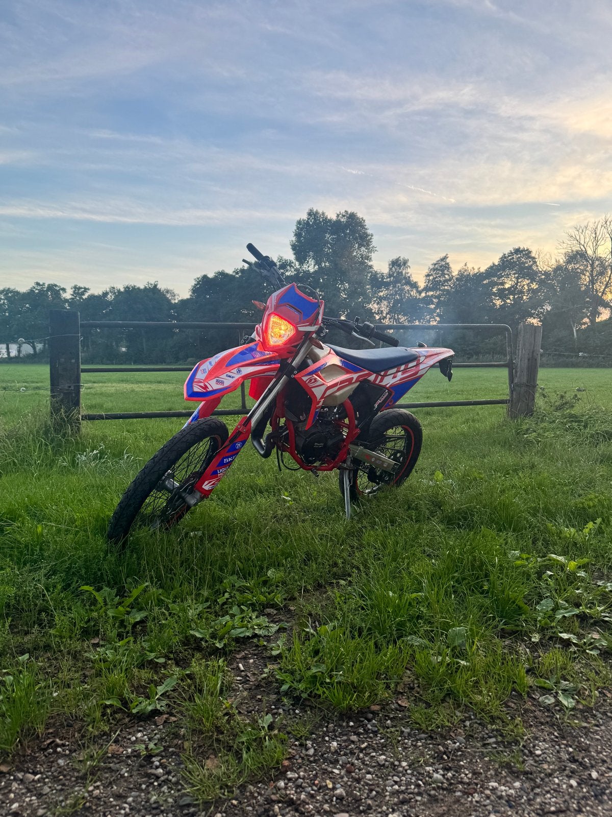 Bèta RR 50 Enduro - Malossi getuned, moet afgesteld, Ophalen, Gebruikt, Maximaal 45 km/u