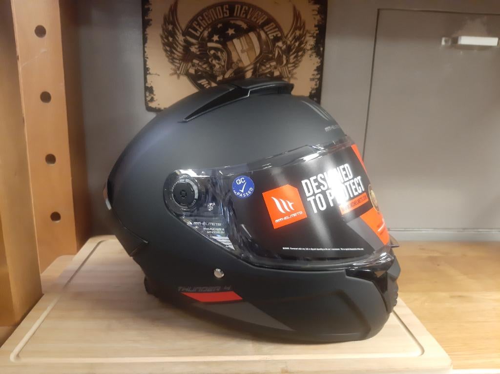 mt thunder 4 helm mat zwart M motor scooter helm brommer M, M, Pascalstraat 6 1704 RD Heerhugowaard, Dames, Ophalen of Verzenden