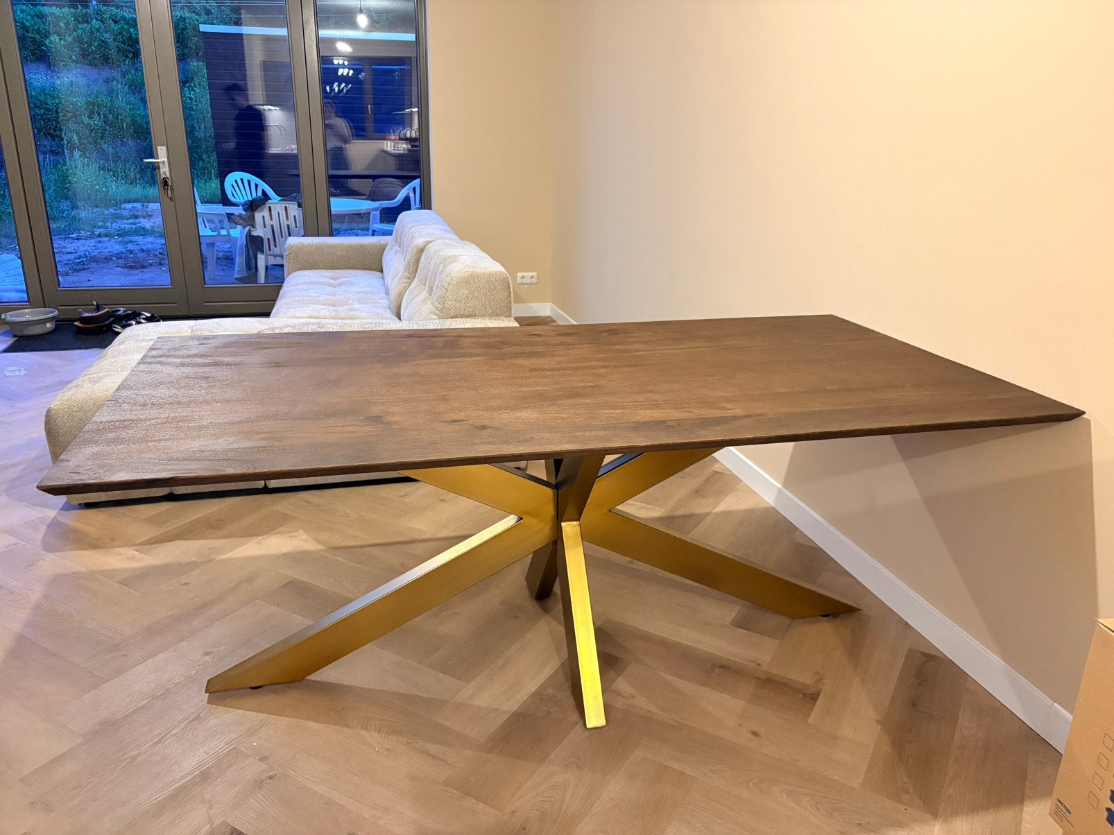 PTMD eettafel magohout gouden poot, Ophalen, 200 cm of meer, 50 tot 100 cm, Zo goed als nieuw