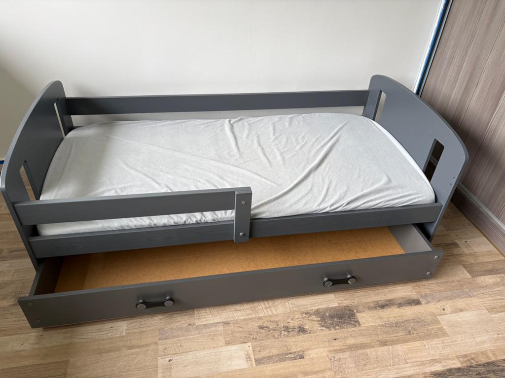 Kinderbed 160x80x60 met matras en opberglade, Ophalen, 70 tot 85 cm, 140 tot 160 cm, Zo goed als nieuw