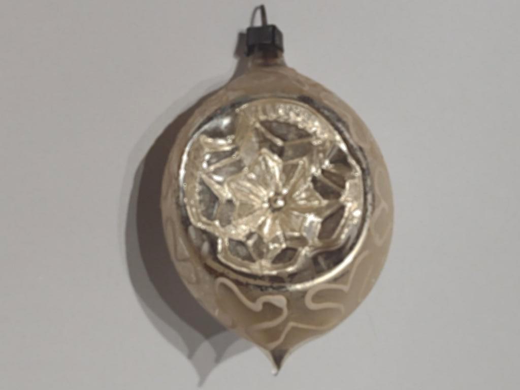 oude ovale deukbal kerstbal zilver / H 7,5 cm, Ophalen, Gebruikt