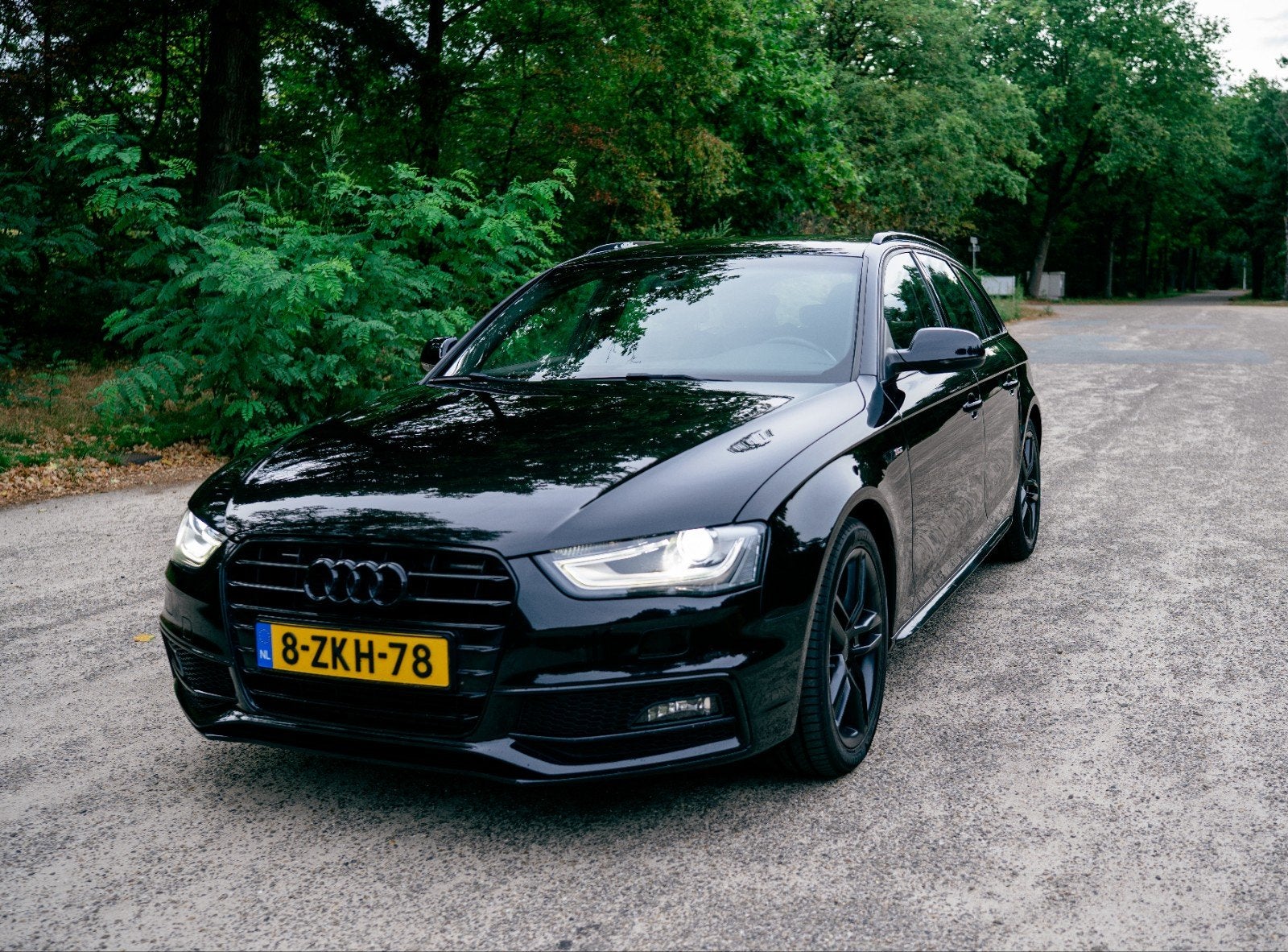 Audi A4 1.8TFSI 125KW Avant 2015 Zwar S line, Voorwielaandrijving, 4 cilinders, Zwart, Origineel Nederlands