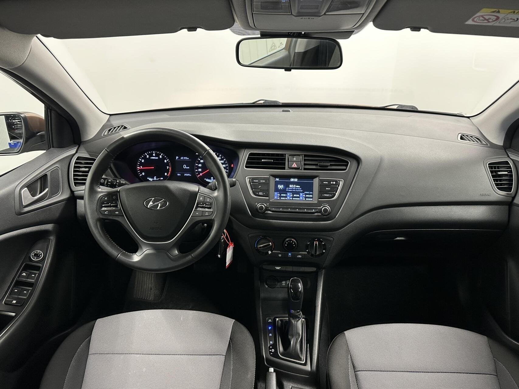 Hyundai i20 1.0 T-GDI Comfort AUTOMAAT TREKHAAK CRUISE 29.00, Auto's, Euro 6, Bedrijf, 19 km/l, 99 pk