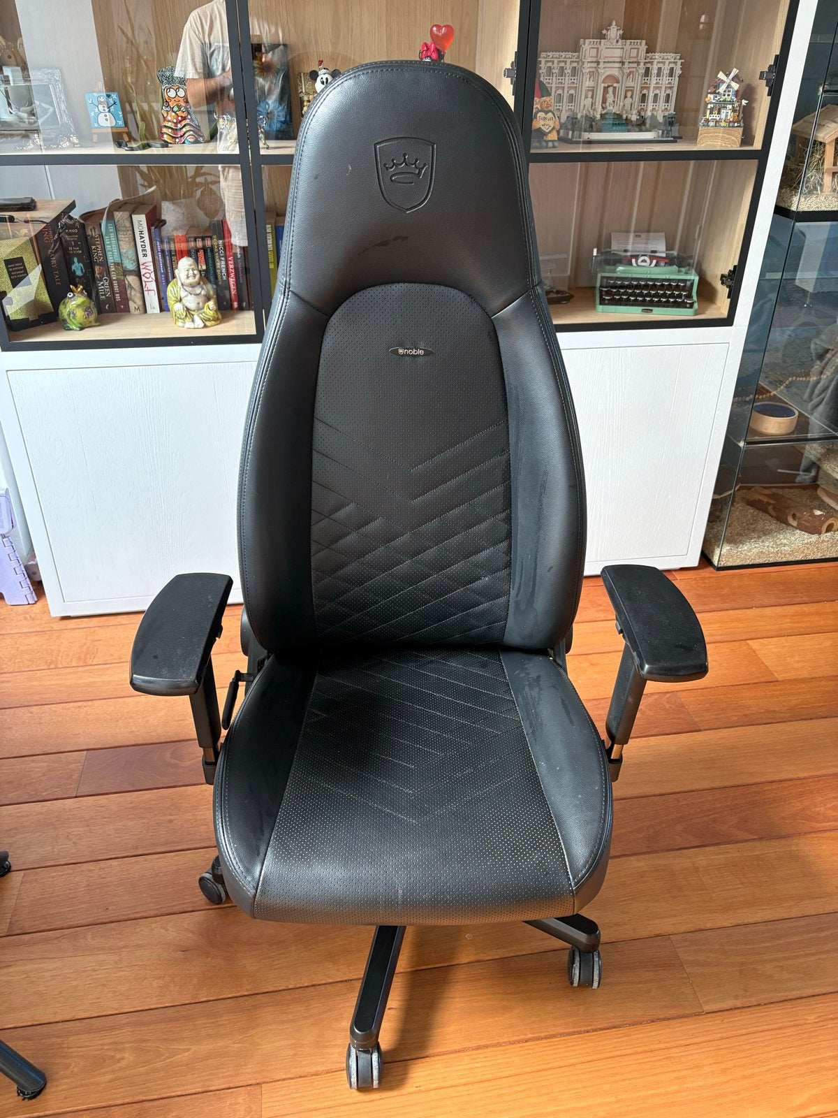 Noblechairs Hero Gaming Bureaustoel Zwart, Ophalen, Zwart, Zo goed als nieuw, Bureaustoel