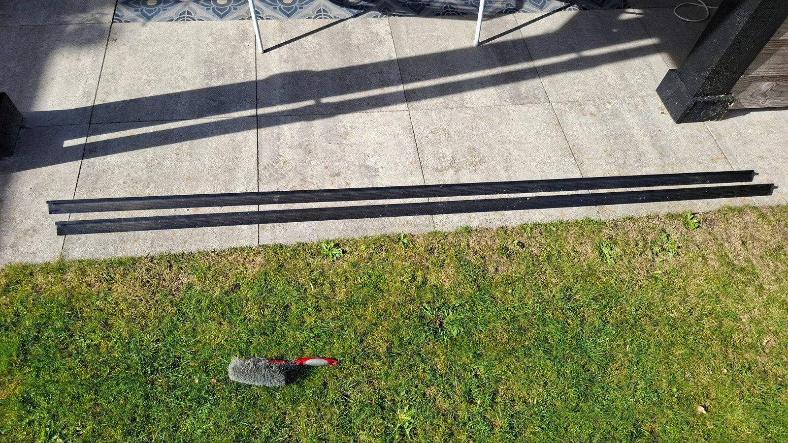Gebruikte aluminium daktrim zwart, 22,8 meter totaal, Doe-het-zelf en Verbouw, Ophalen