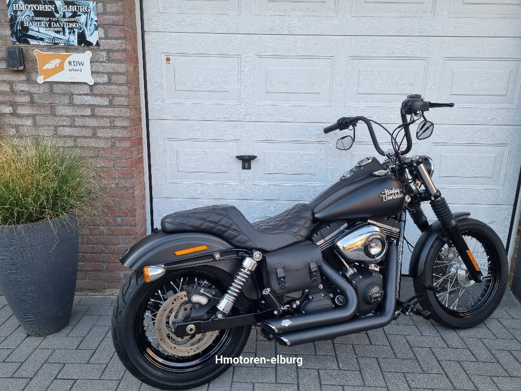 Street Bob 103 ci -12-09-2015 met 19740 km - prachtige motor, 2 cilinders, Occasion, Bedrijf, Meer dan 35 kW