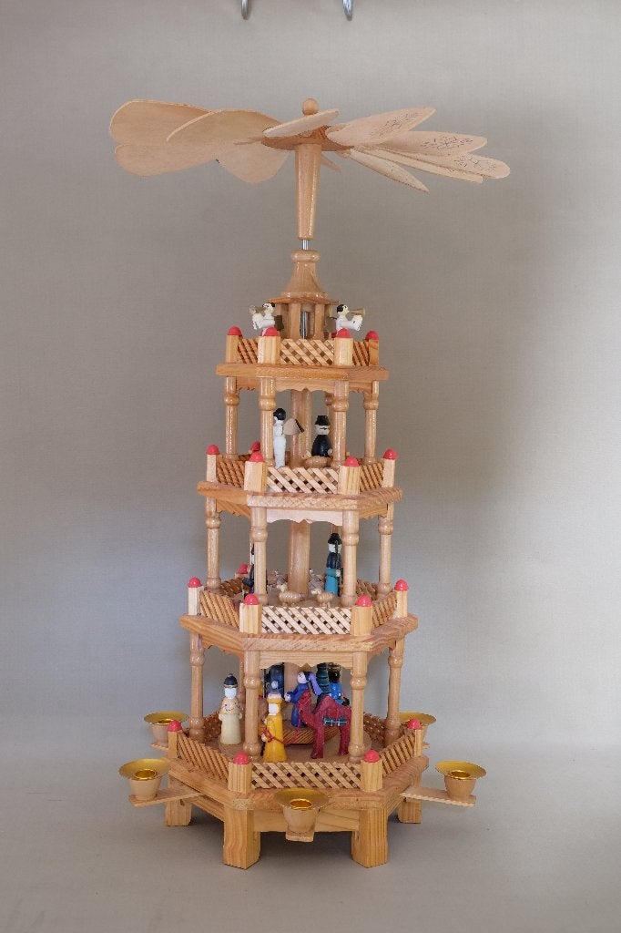 Grote kerst piramide, Ophalen of Verzenden, Gebruikt
